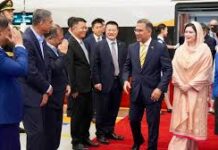 বেইজিংয়ে প্রধানমন্ত্রীকে লাল গালিচা সংবর্ধনা