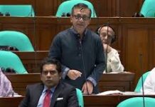 পাঁচ বছরে বাণিজ্য ঘাটতি ৮ বিলিয়ন ডলার, বেশি ভারতের সঙ্গে