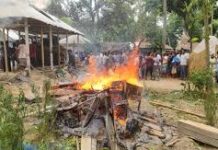 শিশুর লাশ উদ্ধার নিয়ে আদিতমারী রণক্ষেত্র, এসপি-ওসিসহ আহত ২০