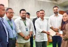 নারী ফুটবলার ঋতুপর্ণার ঘর নির্মাণে আর্থিক অনুদান দিলেন প্রধানমন্ত্রী