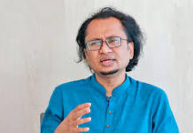 প্রধানমন্ত্রীর উপদেষ্টার দিল্লিতে প্রবেশে বাধা: পদক্ষেপ নেবে ঢাকা