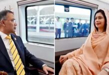 ‘বুলেট ট্রেনে’ ডালিয়ান থেকে বেইজিংয়ের পথে প্রধানমন্ত্রী