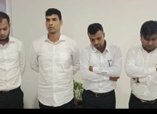 প্রক্সি দিয়ে সরকারি চাকরি: মন্ত্রণালয়ে যোগ দিতে গিয়ে ধরা ৪ জন