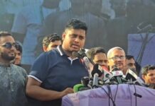 ‘এই ফার্মের মুরগিরা রাস্তায় এসেছে বলেই আজ আপনি শিক্ষামন্ত্রী’