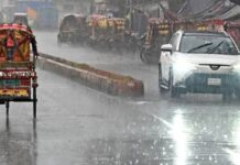 ৬ বিভাগে অতি ভারী বৃষ্টি, অব্যাহত থাকতে পারে মঙ্গলবারও