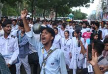 শিক্ষামন্ত্রীর পদত্যাগ দাবিতে আল্টিমেটাম, না হলে ফের ‘লংমার্চ’