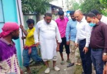 মুকসুদপুর পৌরসভায় জলাবদ্ধ নিরসনে বিভিন্ন স্থান পরিদর্শনে প্রশাসক মাহমুদ আশিক কবির