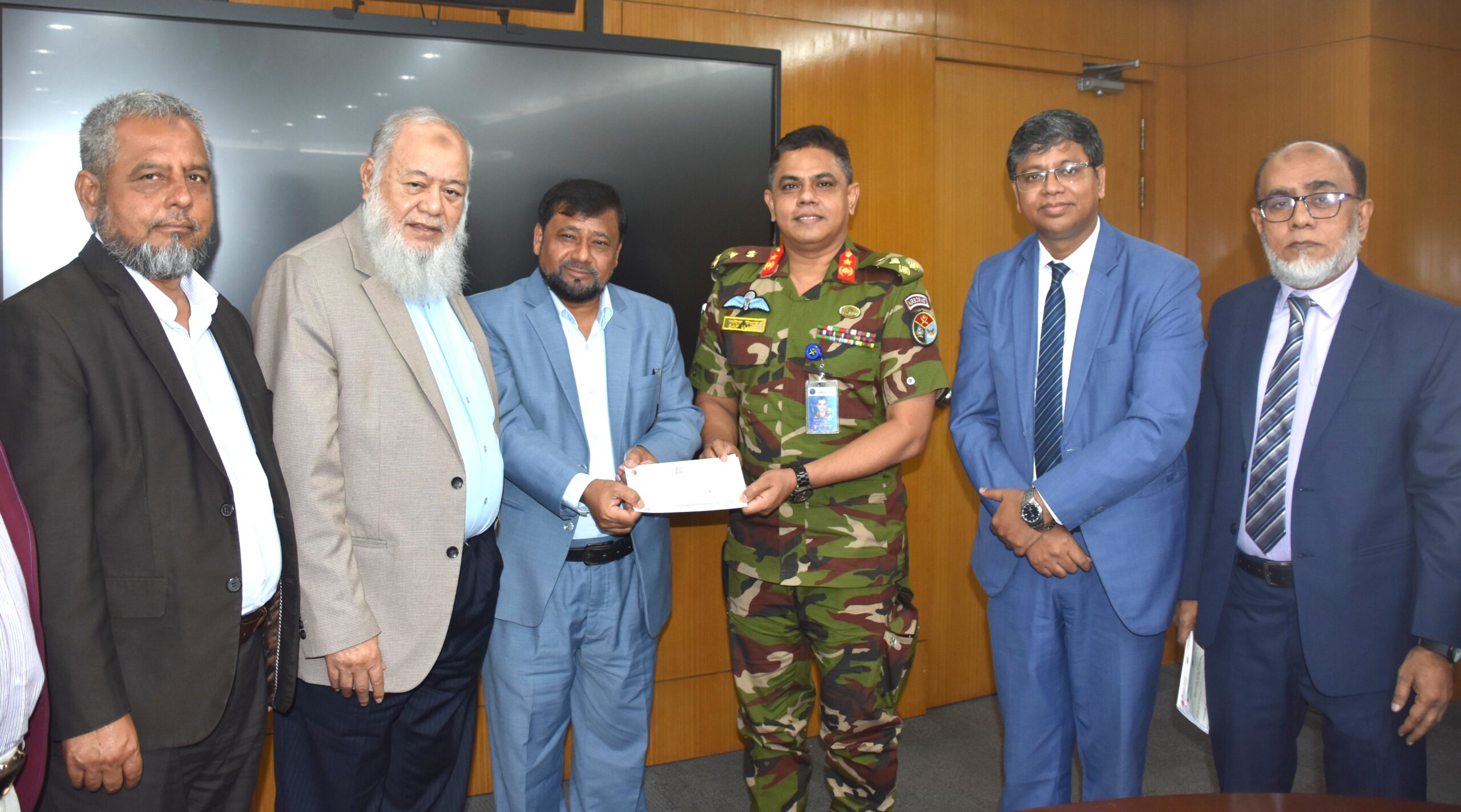 বিকেএসপিকে ৩ লাখ টাকা দাবী পরিশোধ করলো ন্যাশনাল লাইফ ইনস্যুরেন্স