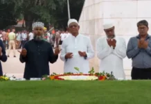 জিয়াউর রহমান ও খালেদা জিয়ার সমাধিতে শ্রদ্ধা জানালেন নতুন রাষ্ট্রপতি