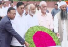 জাতীয় স্মৃতিসৌধে নবনিযুক্ত মন্ত্রী-প্রতিমন্ত্রীদের শ্রদ্ধা