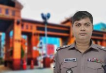 গুলশানে আওয়ামী লীগের মিছিল, ওসির পর সরানো হলো ডিসিকেও