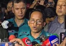 জাসদ কার্যালয়ের সামনে জড়ো হওয়া ২৮০-৩০০ জনকে যাচাই করা হচ্ছে: ডিসি হারুন