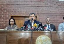প্রধানমন্ত্রীর মেয়াদ ১০ বছর নির্ধারণ করে দেওয়া অগণতান্ত্রিক : স্বরাষ্ট্রমন্ত্রী