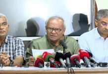 বাড়ানোর পরও বাংলাদেশে জ্বালানি তেলের দাম অনেক কম: রিজভী