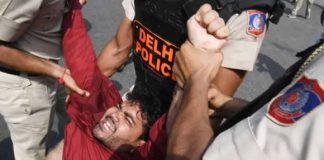 দিল্লিতে অভিজিৎ দীপকে ফের আটক